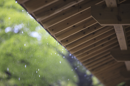 屋根の雨漏り・雨樋の修繕